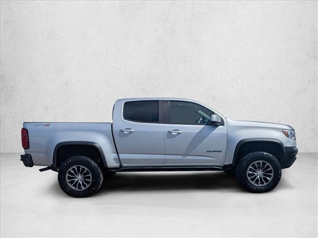 View vehicle photo 4