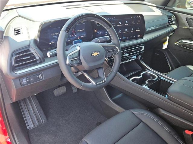 View vehicle photo 3