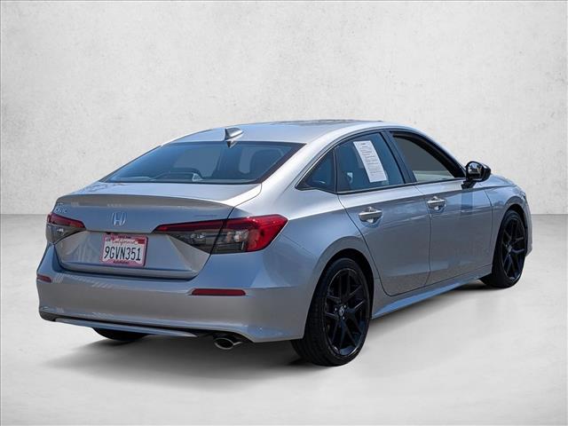 View vehicle photo 5