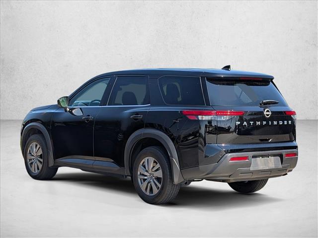 View vehicle photo 7