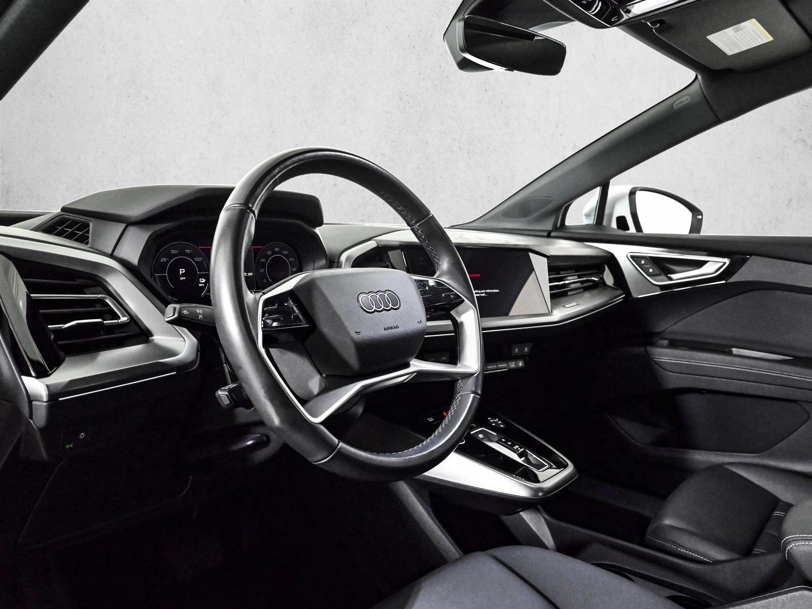 Thumbnail: 2023 Audi Q4 e-tron - 3