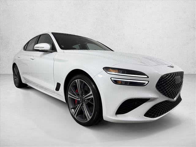 Uyuni White 2025 Genesis G70 2.5T Standard RWD Sedan Rear-Wheel Drive 8-Speed Automatic