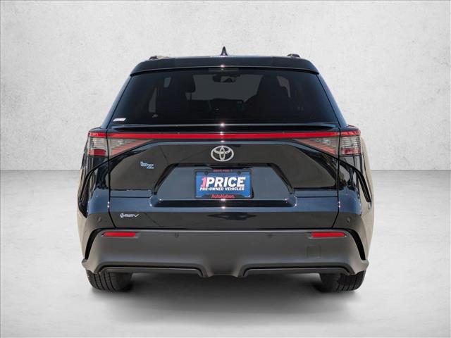 View vehicle photo 7