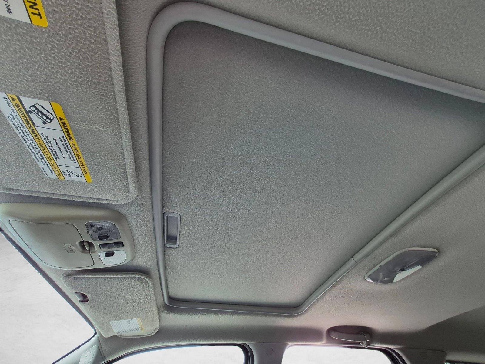 Used 2005 Black Ford Limited image 12