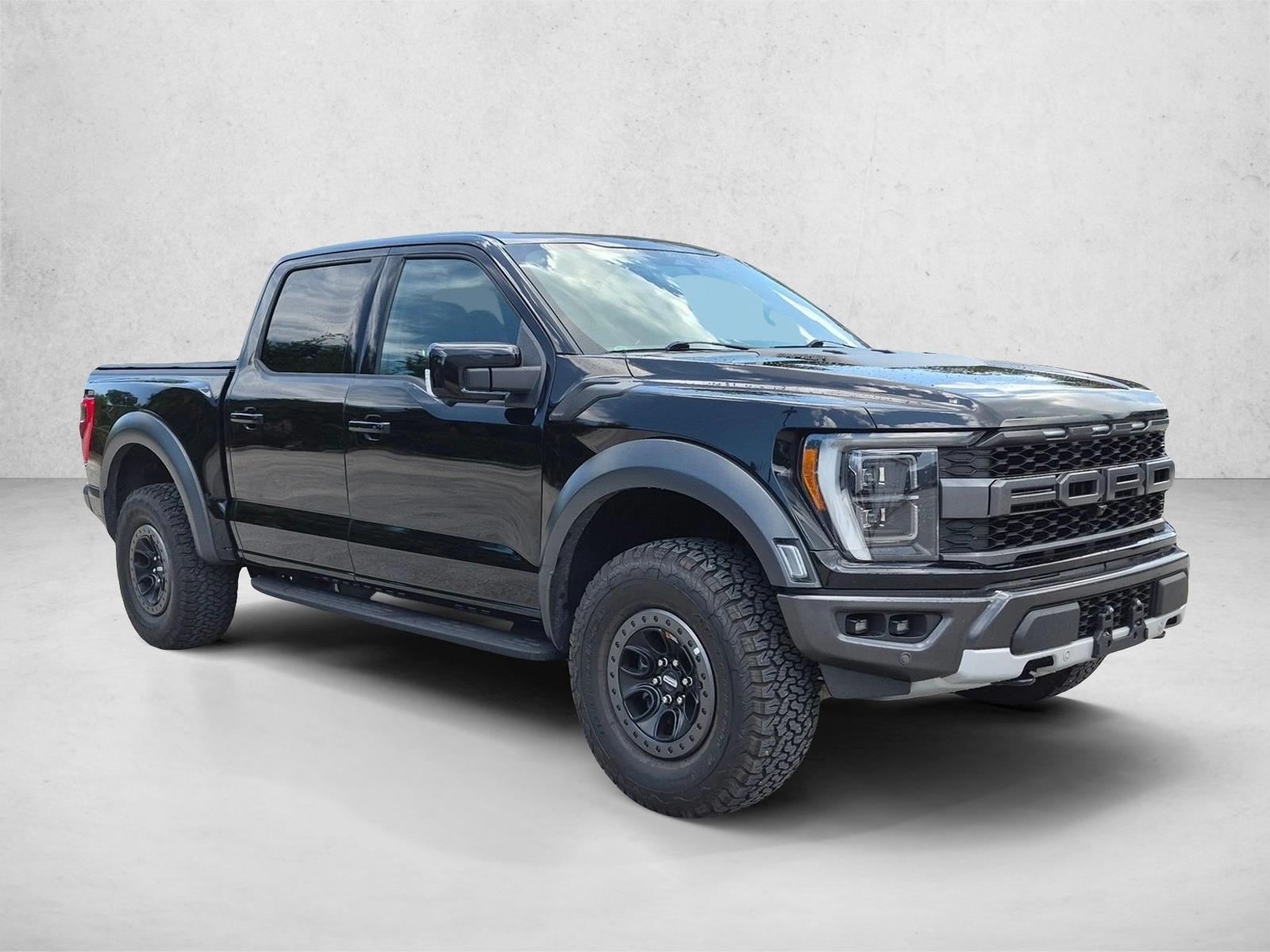 Used 2022 Agate Black Metallic Ford Raptor image 3