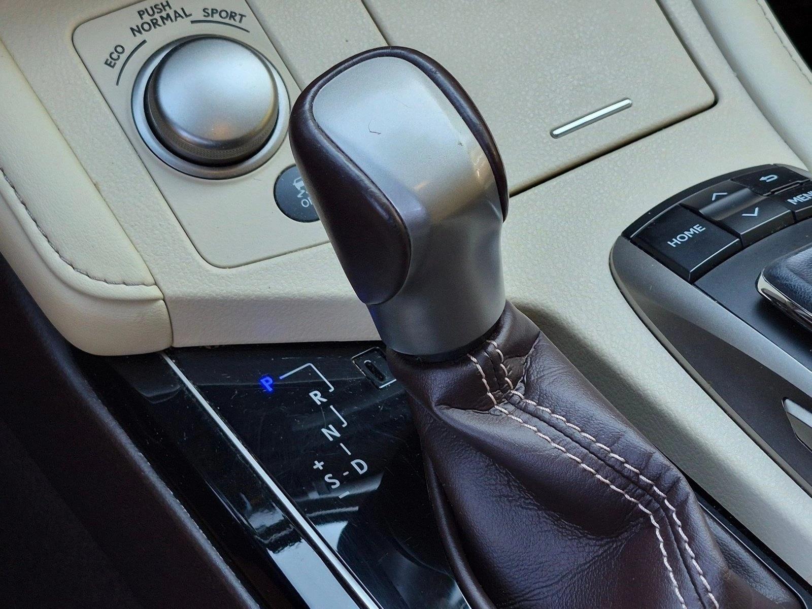 Used 2018 Eminent White Pearl Lexus ES 350 image 13