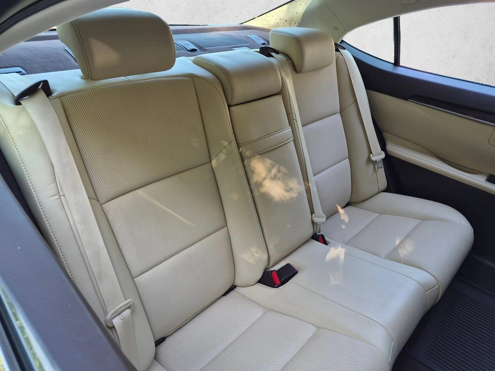 Used 2018 Eminent White Pearl Lexus ES 350 image 16