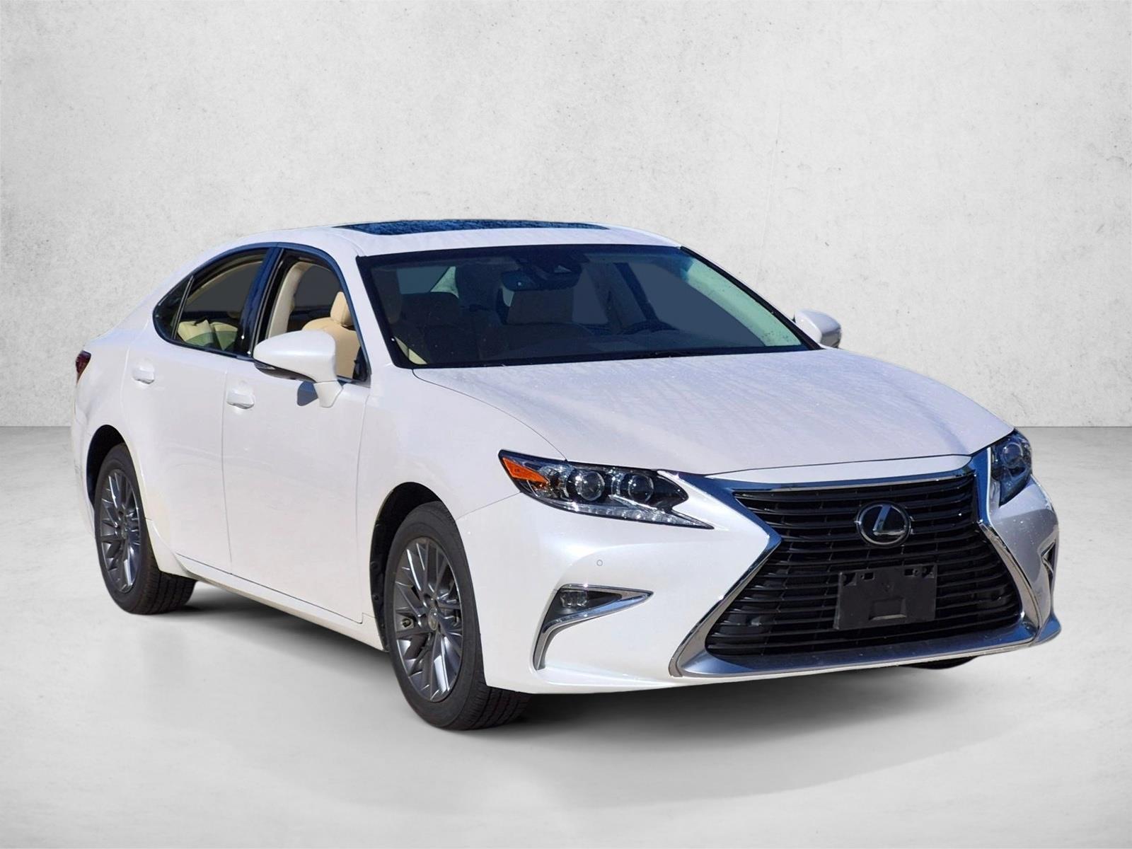 Used 2018 Eminent White Pearl Lexus ES 350 image 3