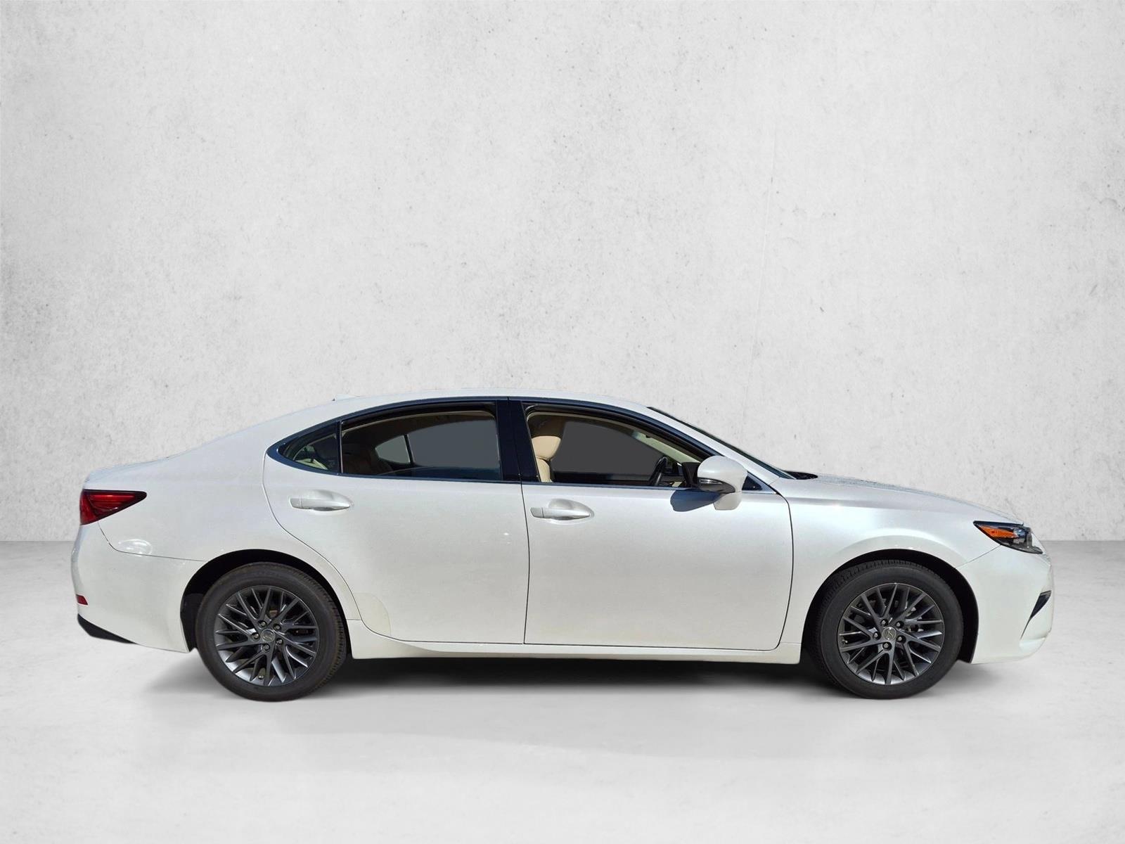 Used 2018 Eminent White Pearl Lexus ES 350 image 4