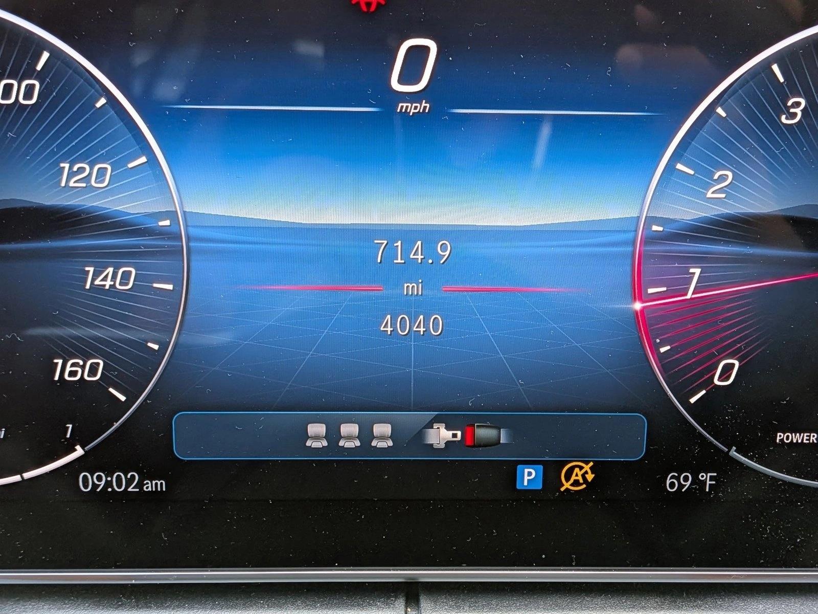 Used 2026 Polar White Mercedes-Benz C 300 image 10