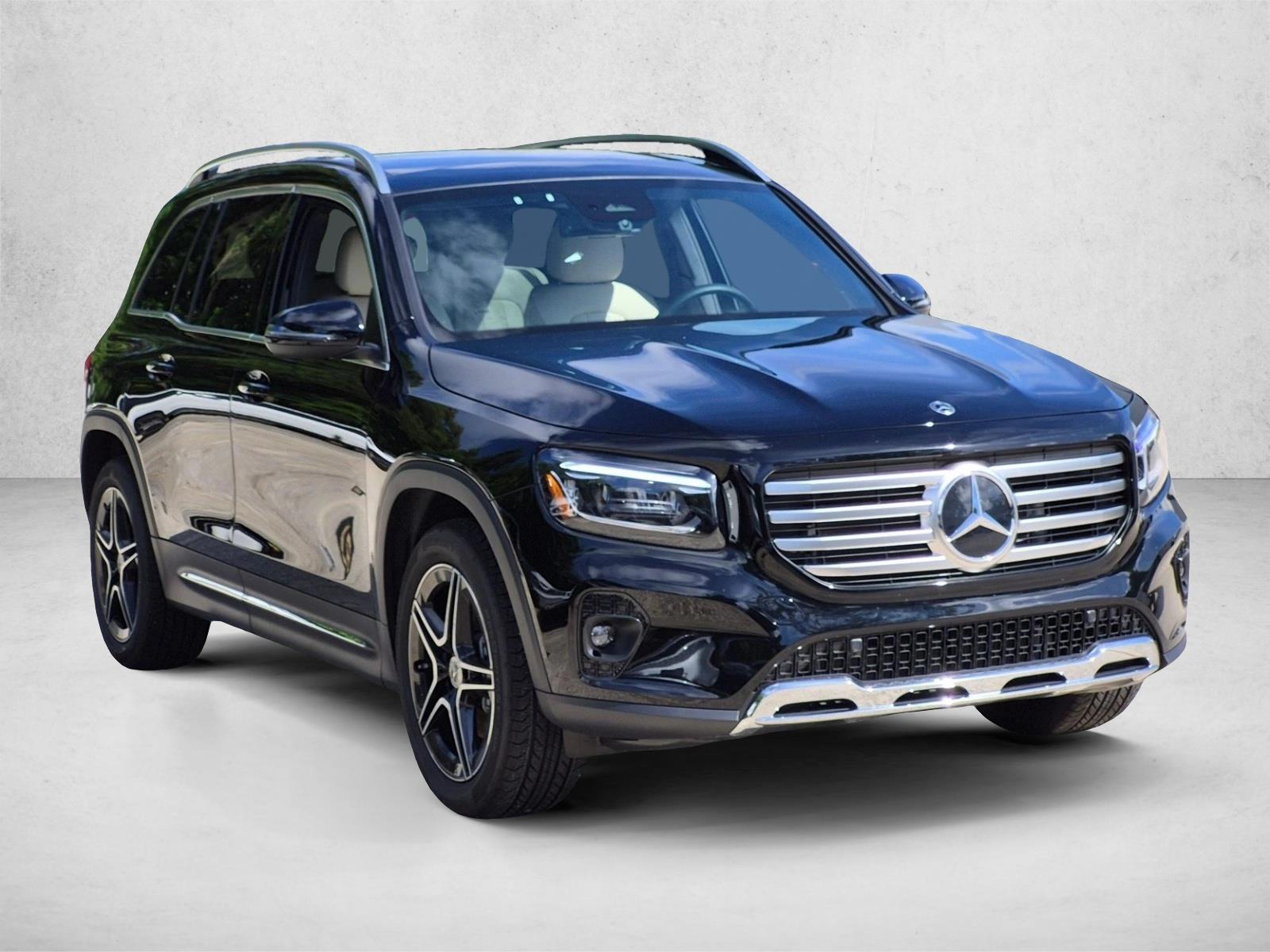 Used 2026 Night Black Mercedes-Benz GLB 250 image 3