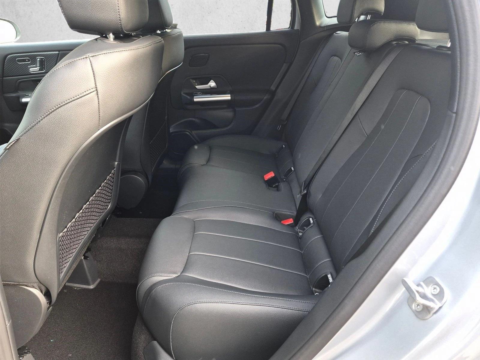 Used 2026 Cirrus Silver Metallic Mercedes-Benz GLA 250 image 14