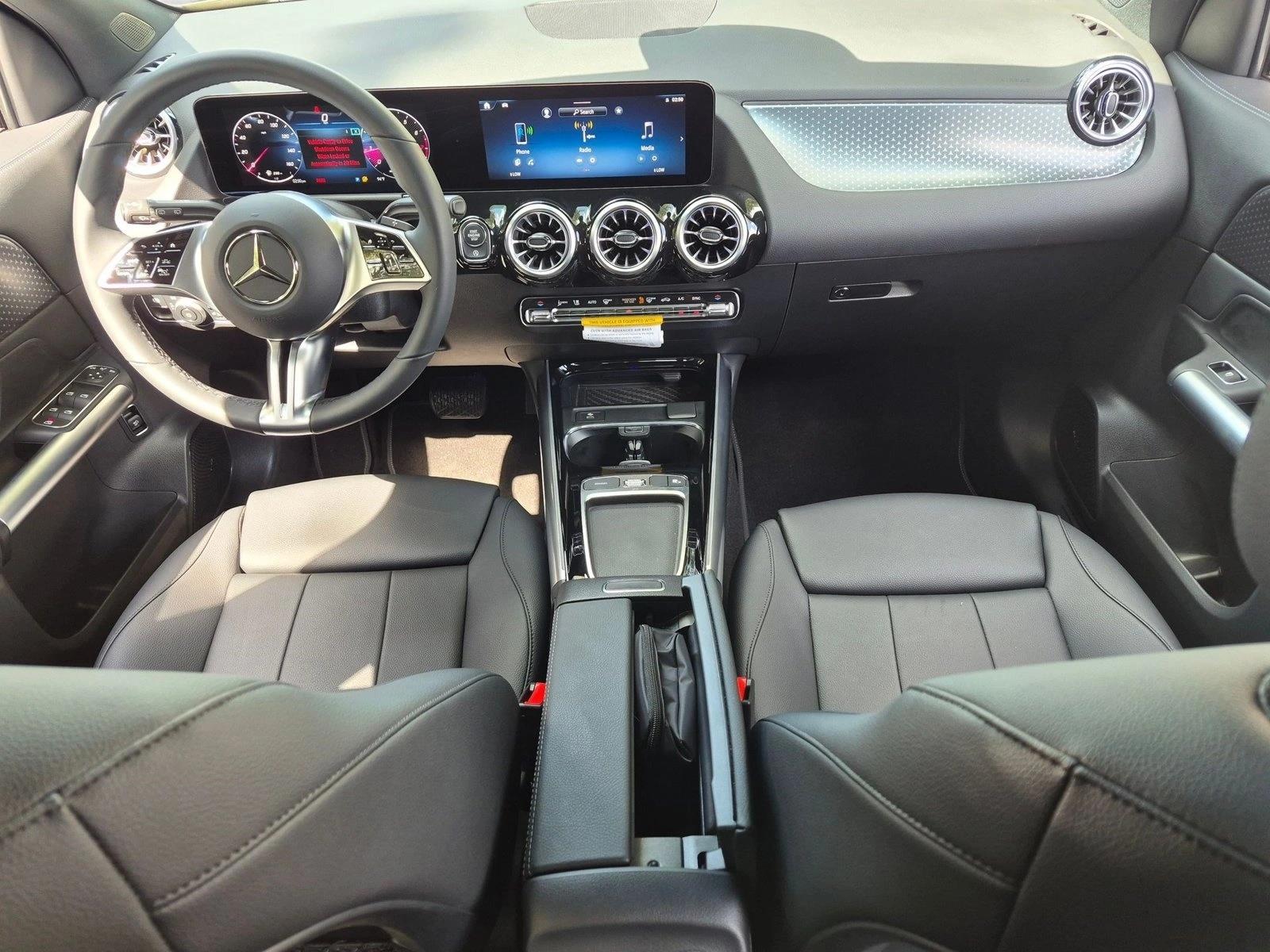 Used 2026 Mountain Grey Metallic Mercedes-Benz GLA 250 image 14
