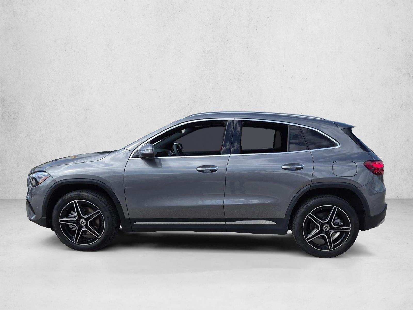 Used 2026 Mountain Grey Metallic Mercedes-Benz GLA 250 image 22