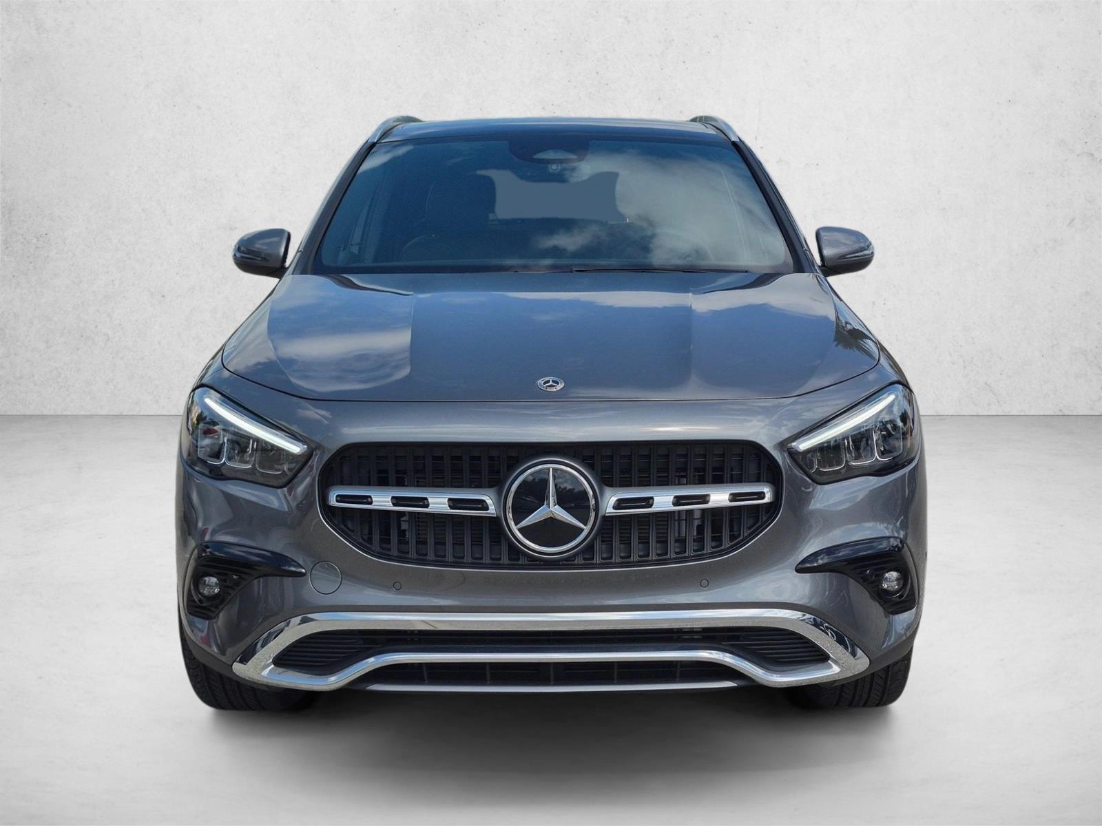 Used 2026 Mountain Grey Metallic Mercedes-Benz GLA 250 image 2