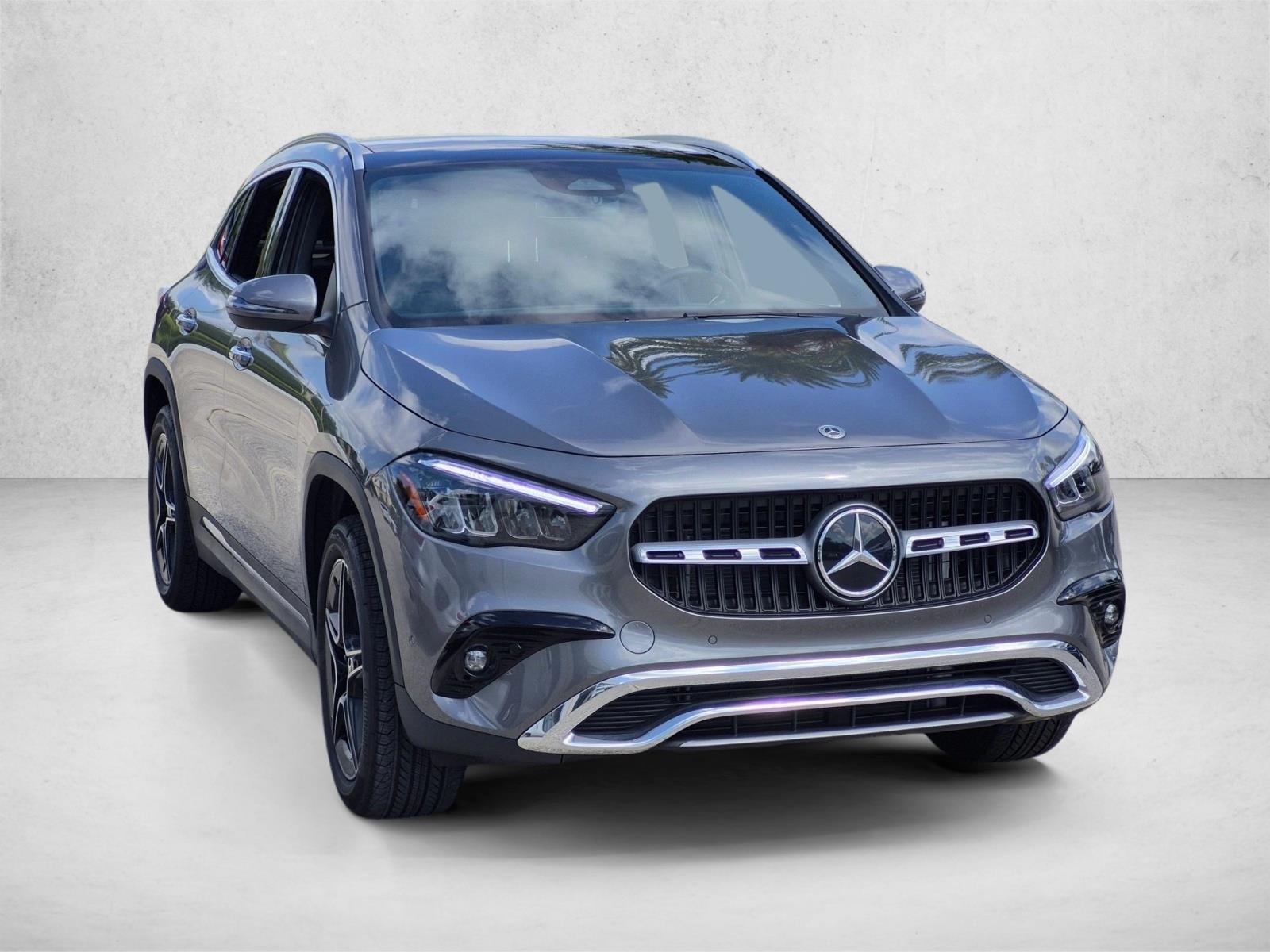 Used 2026 Mountain Grey Metallic Mercedes-Benz GLA 250 image 3
