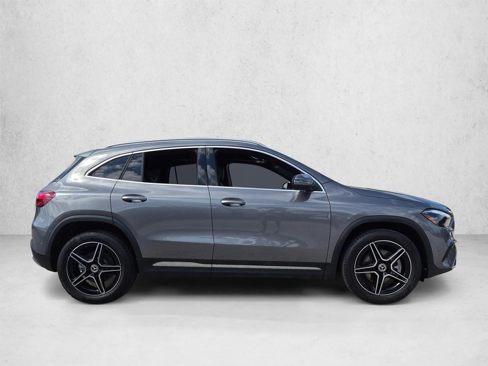 Used 2026 Mountain Grey Metallic Mercedes-Benz GLA 250 image 4