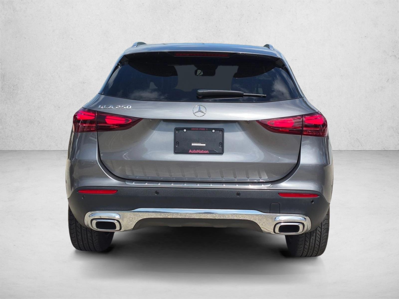 Used 2026 Mountain Grey Metallic Mercedes-Benz GLA 250 image 7