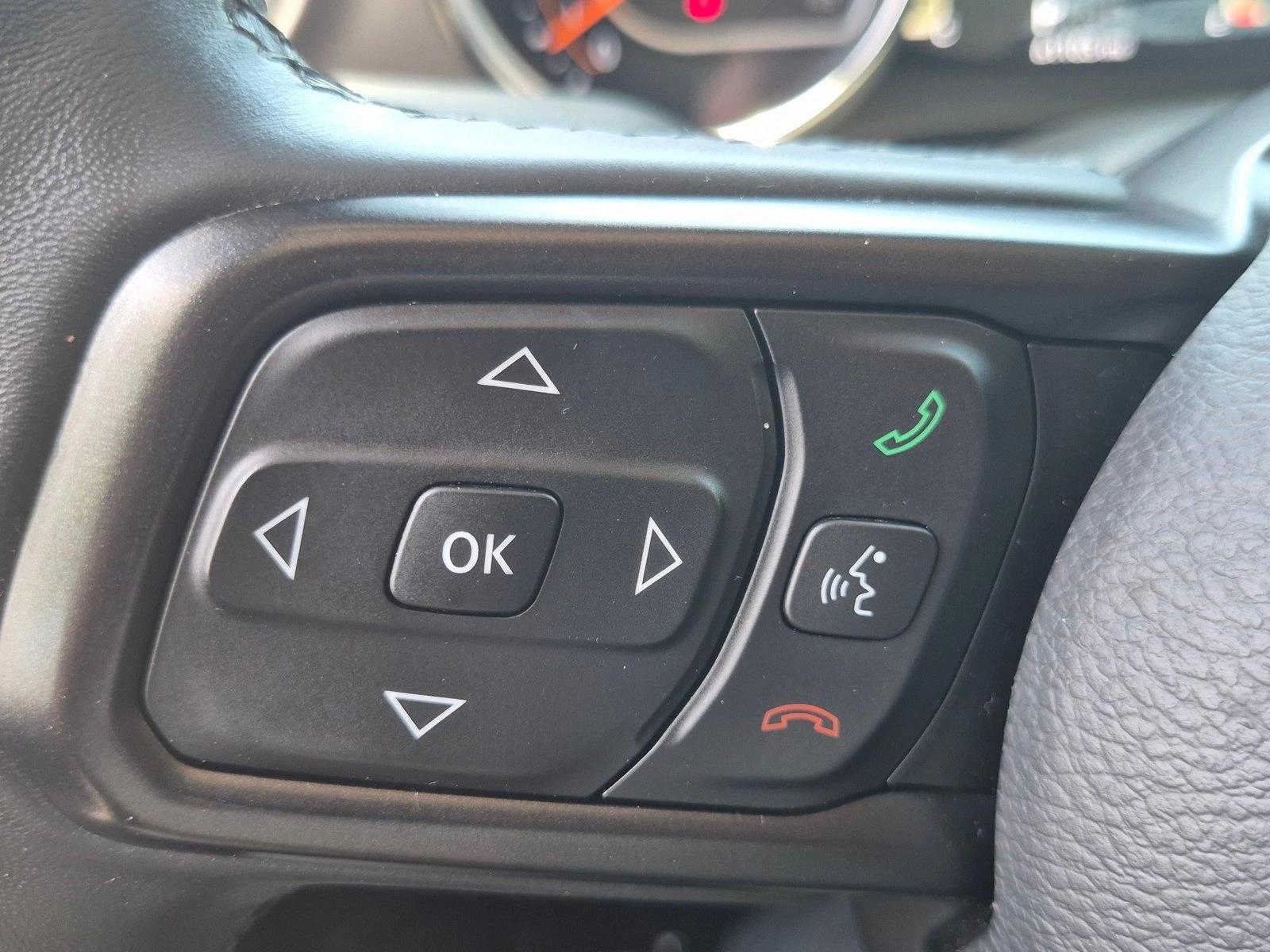 Used 2018 Granite Crystal Metallic Clearcoat Jeep Sport S image 11