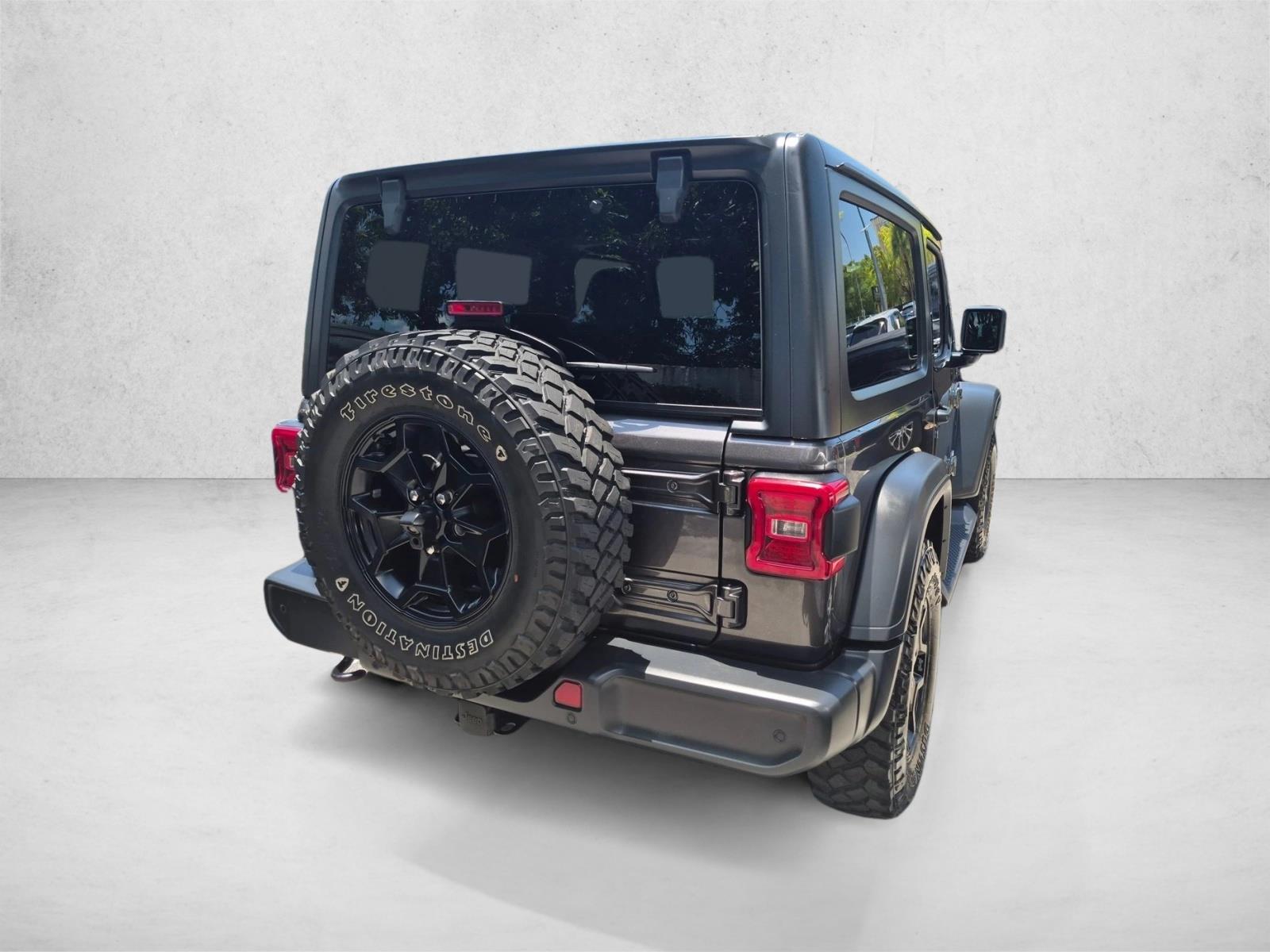 Used 2018 Granite Crystal Metallic Clearcoat Jeep Sport S image 4