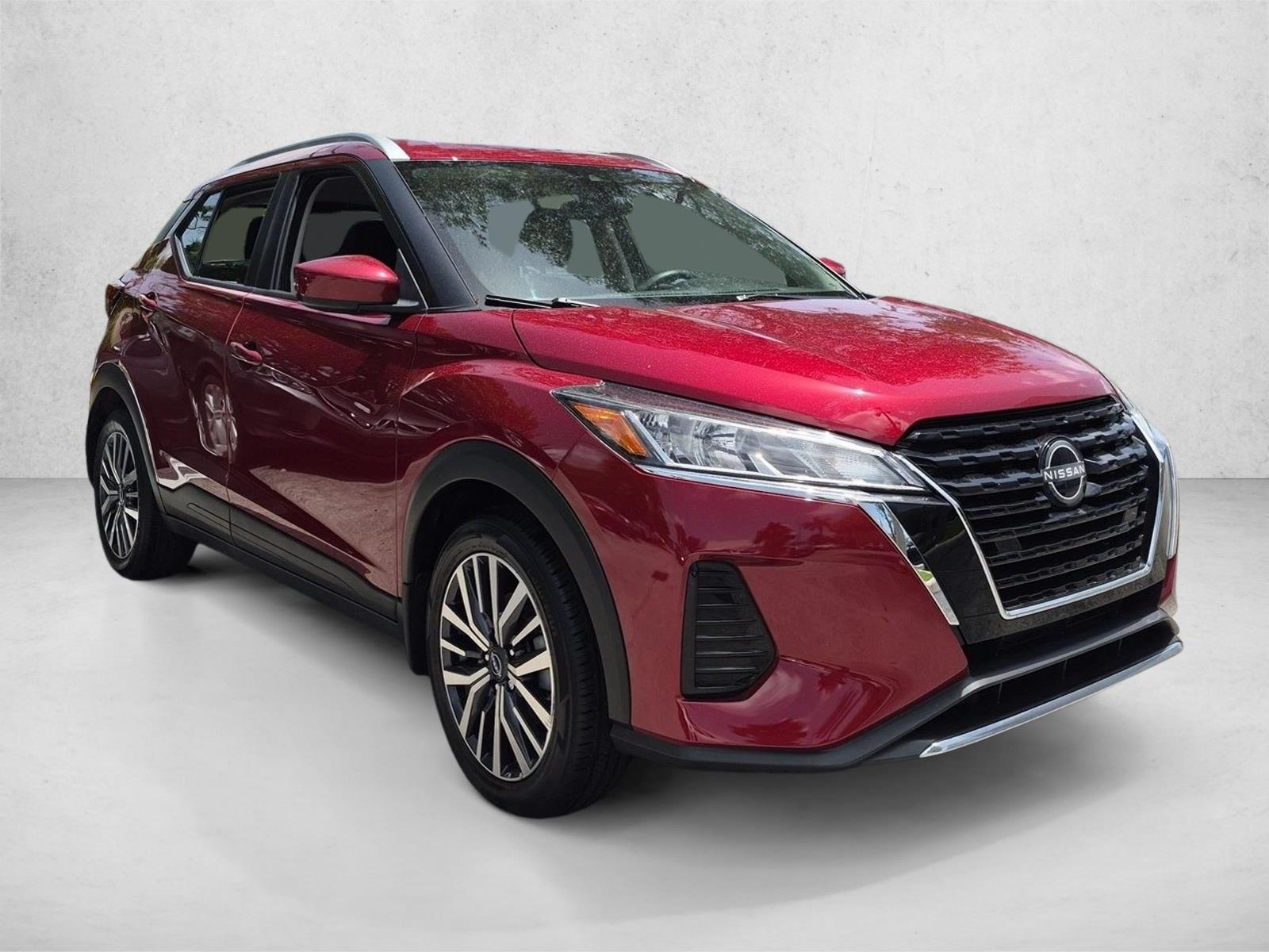 Used 2023 Scarlet Ember Tintcoat Nissan SV image 3