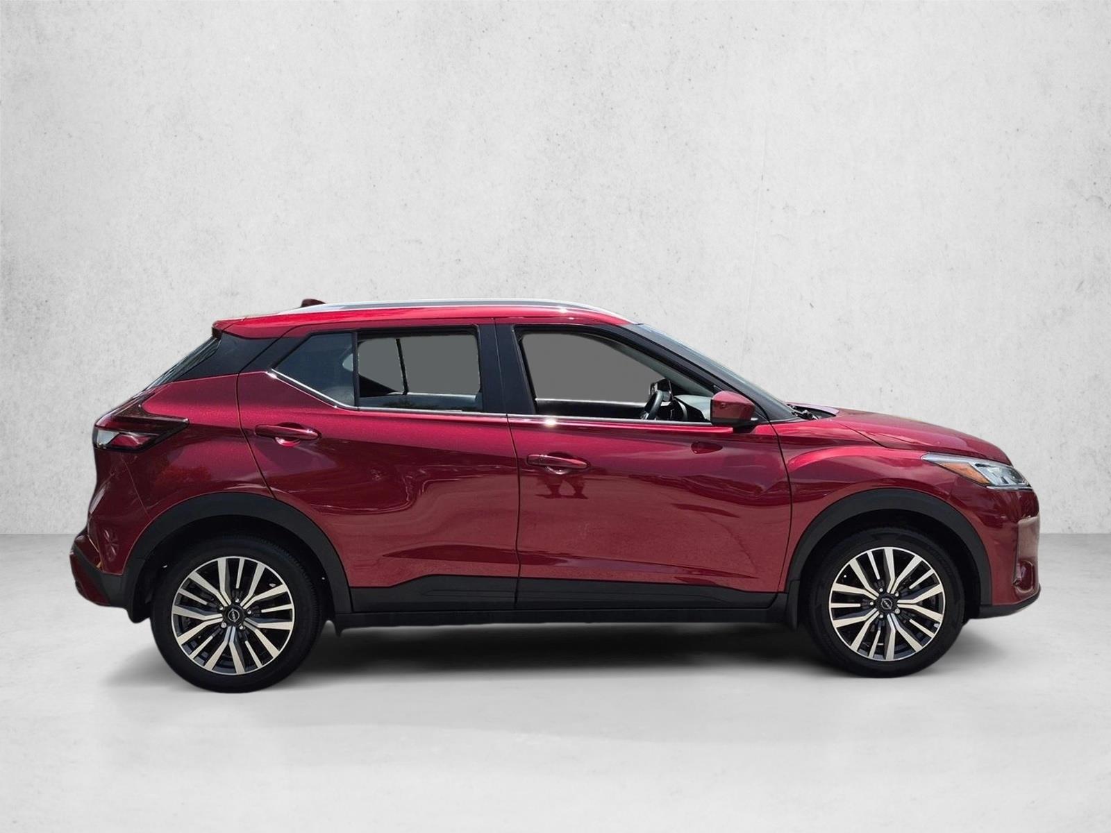 Used 2023 Scarlet Ember Tintcoat Nissan SV image 4