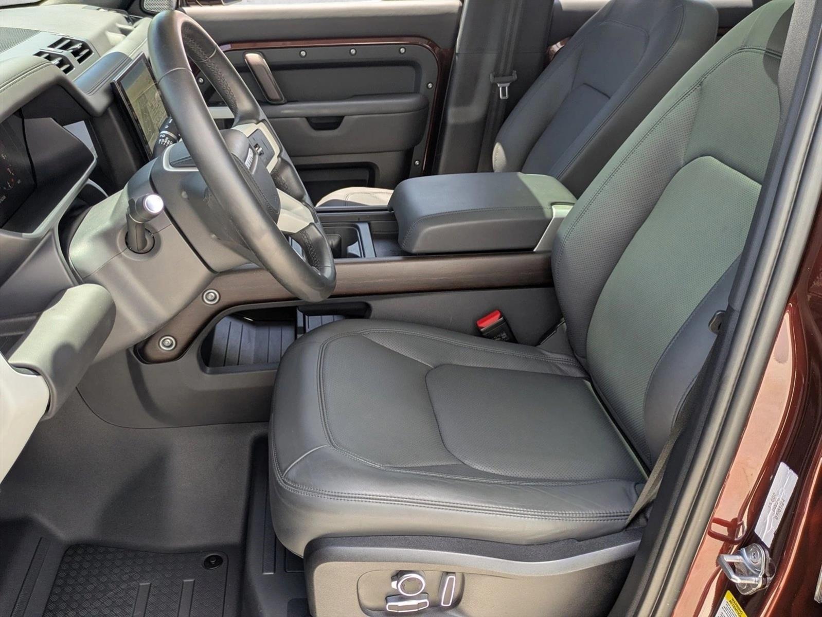 Used 2023 Burgandy Land Rover First Edition image 17