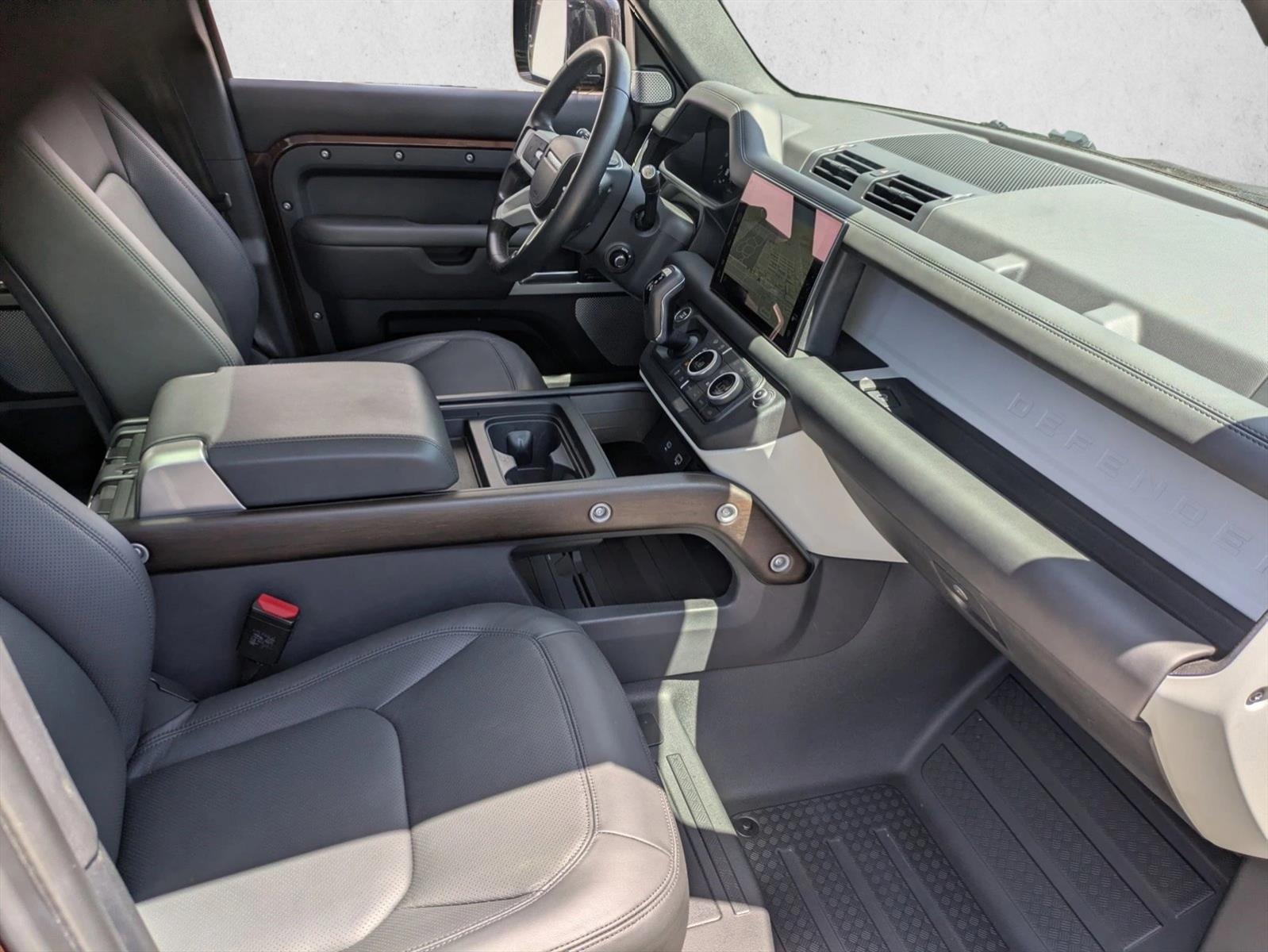Used 2023 Burgandy Land Rover First Edition image 23