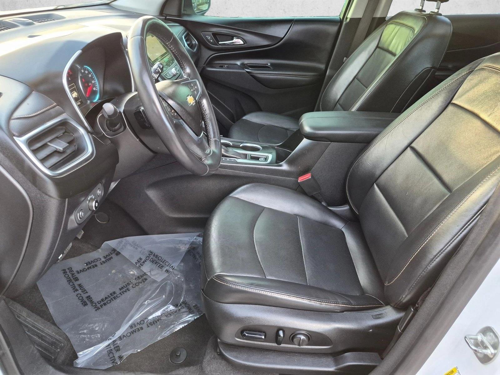 Used 2018 Iridescent Pearl Tricoat Chevrolet Premier image 16