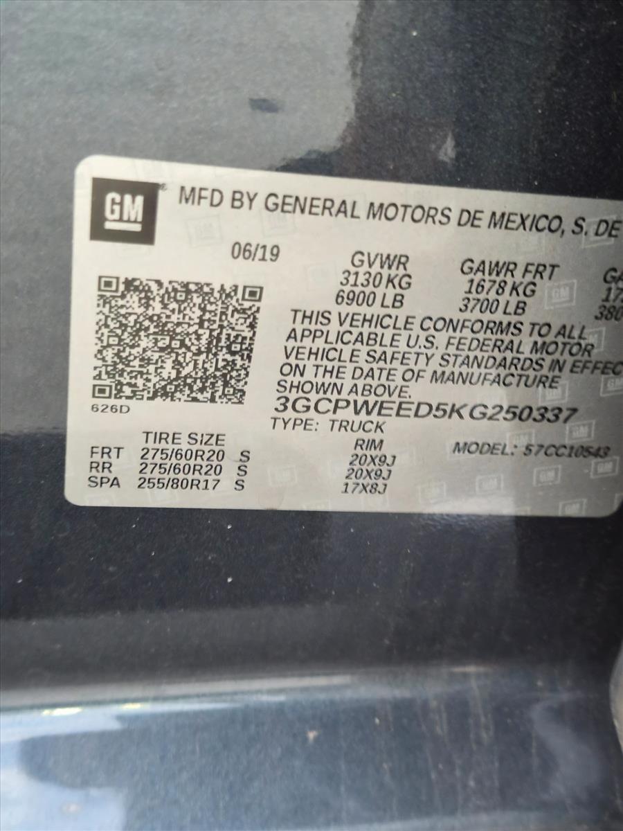 Used 2019 Shadow Gray Metallic Chevrolet LTZ image 23