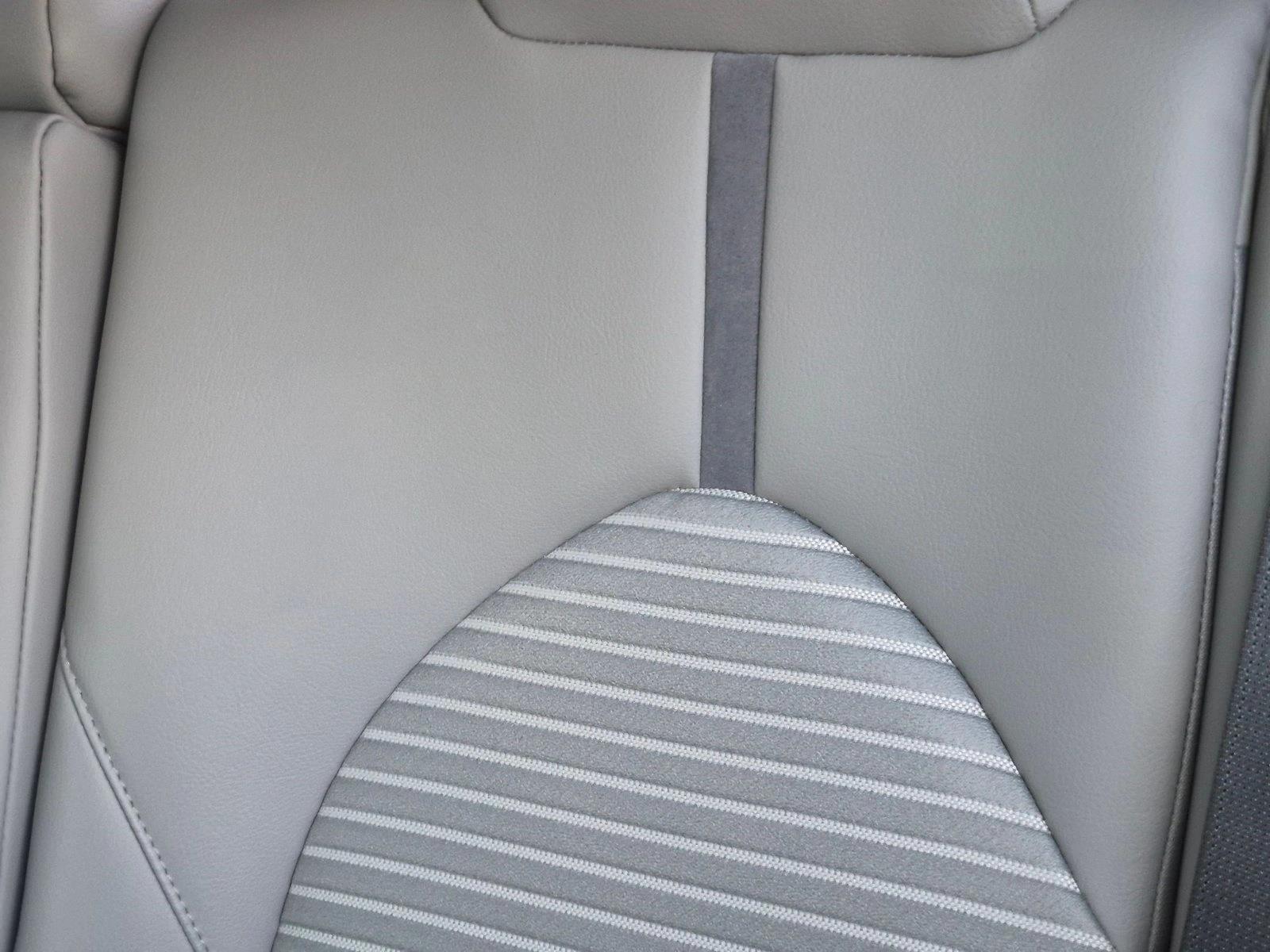 Used 2018 Super White Toyota Hybrid SE image 10
