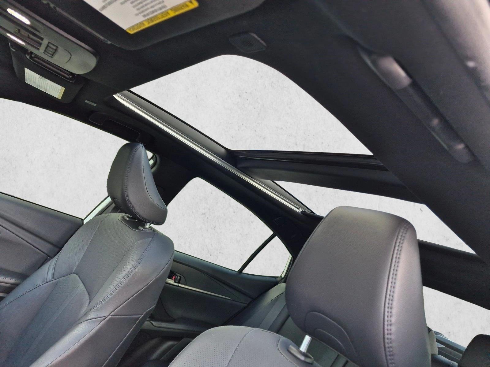 Used 2025 Wind Chill Pearl Toyota XSE image 14
