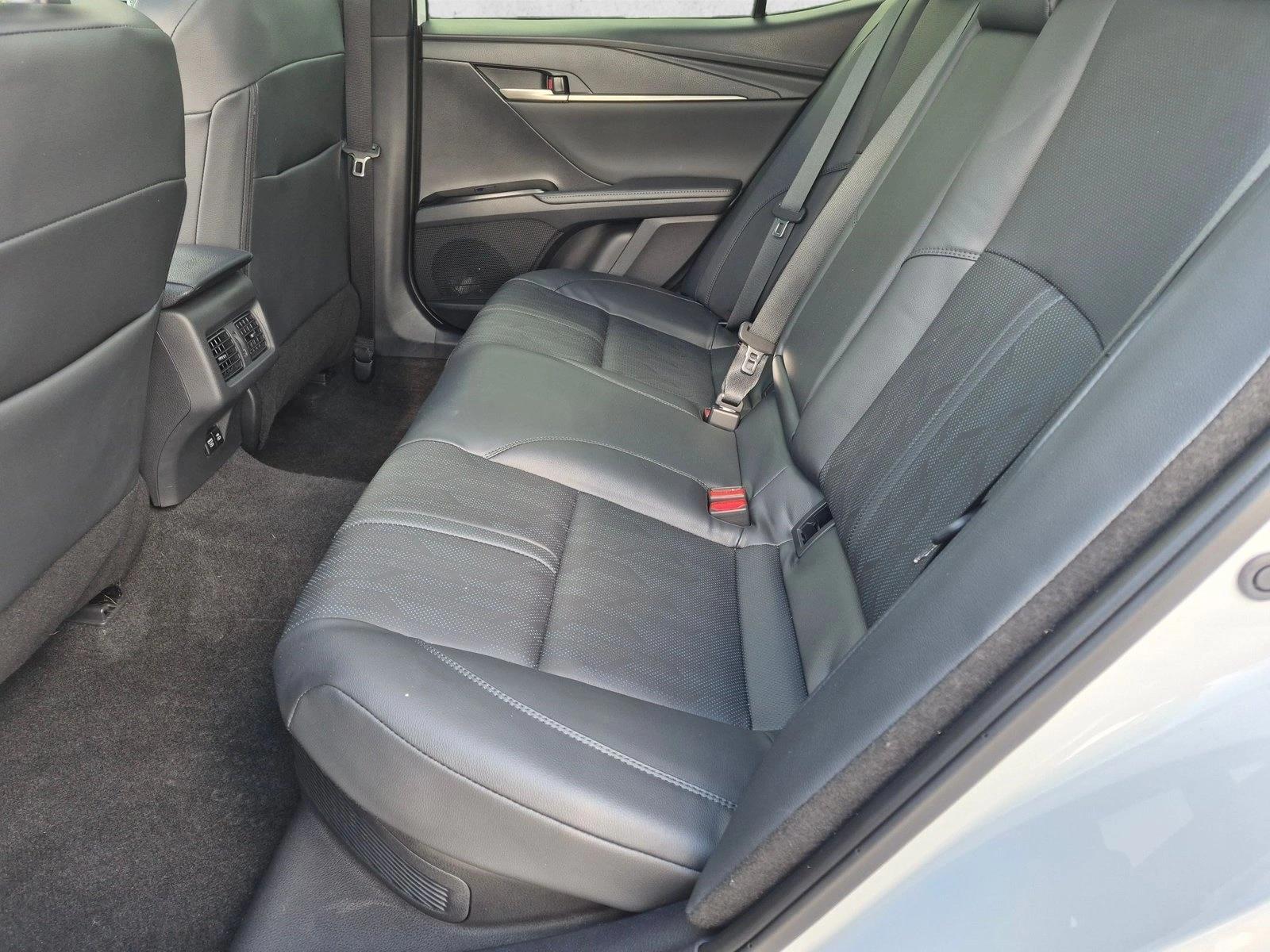 Used 2025 Wind Chill Pearl Toyota XSE image 16