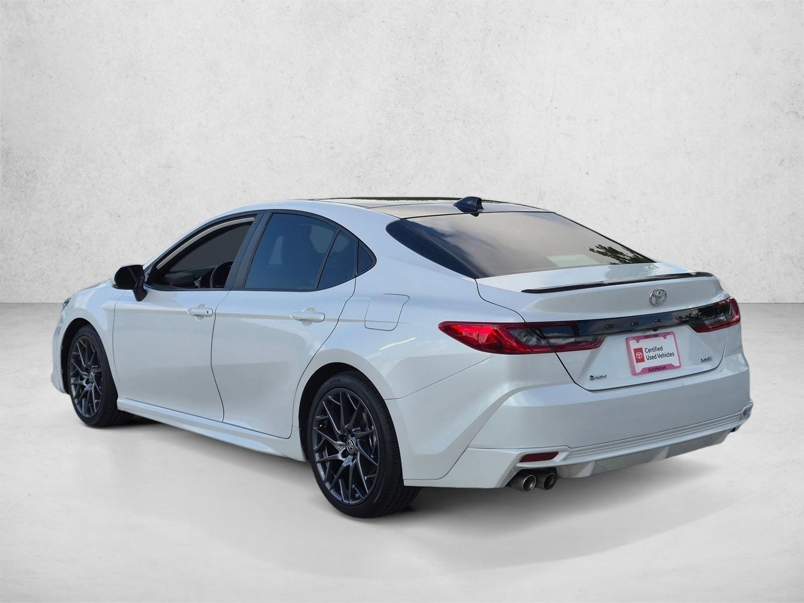 Used 2025 Wind Chill Pearl Toyota XSE image 7