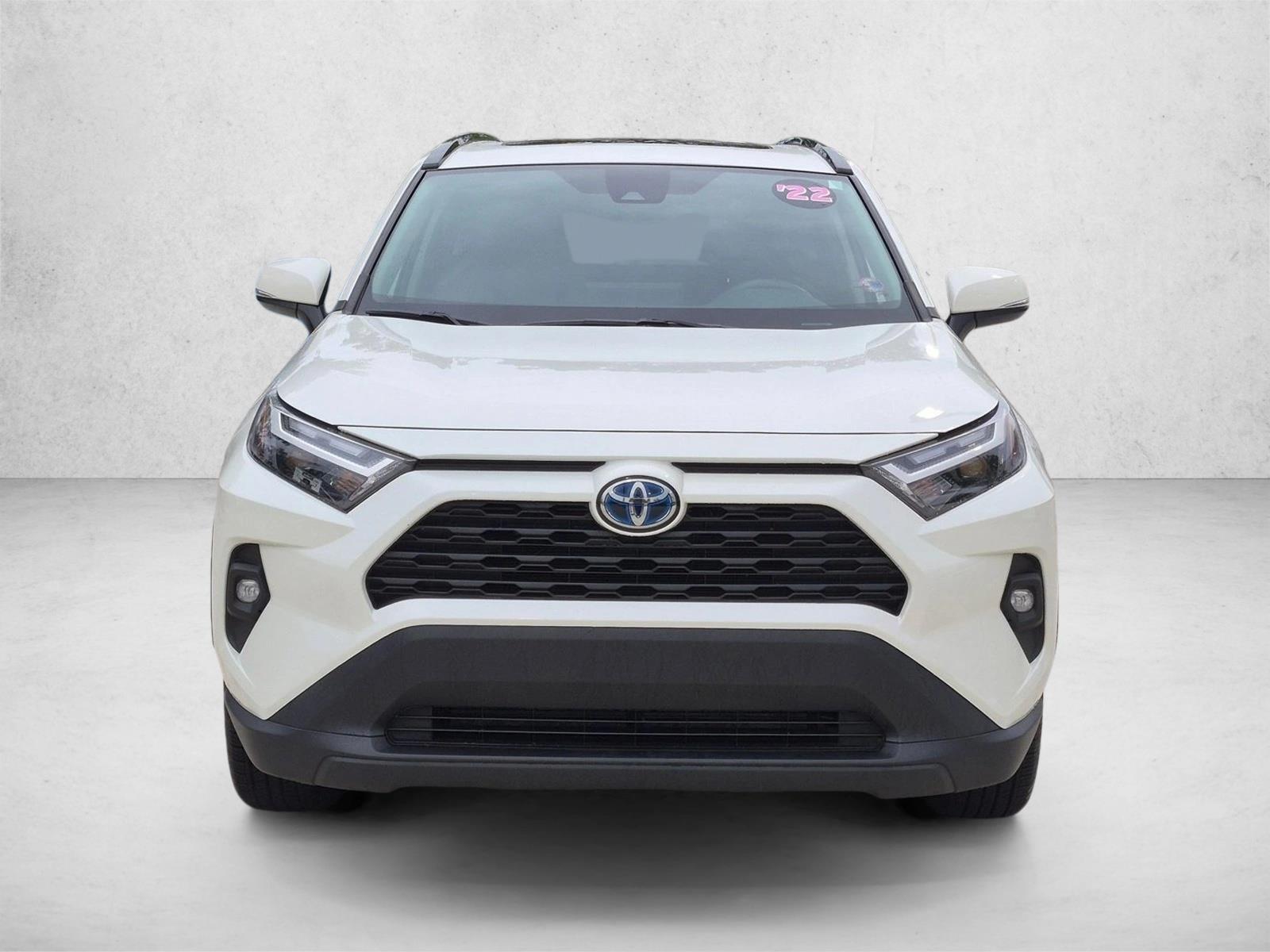 Used 2022 Blizzard Pearl Toyota Hybrid XLE Premium image 2