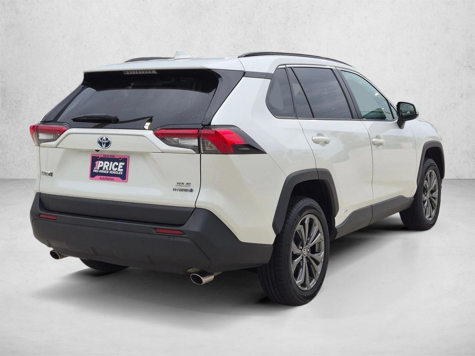 Used 2022 Blizzard Pearl Toyota Hybrid XLE Premium image 5