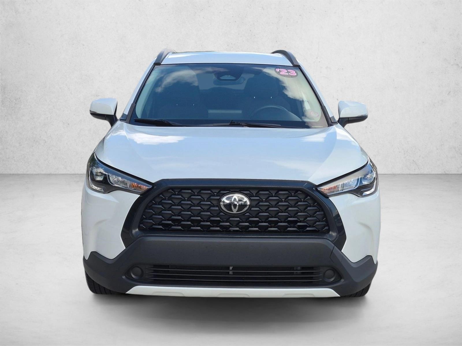 Used 2023 Wind Chill Pearl Toyota LE image 2