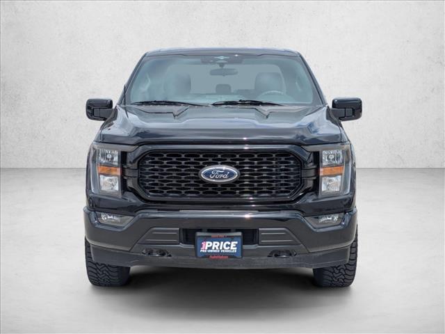 View vehicle photo 2