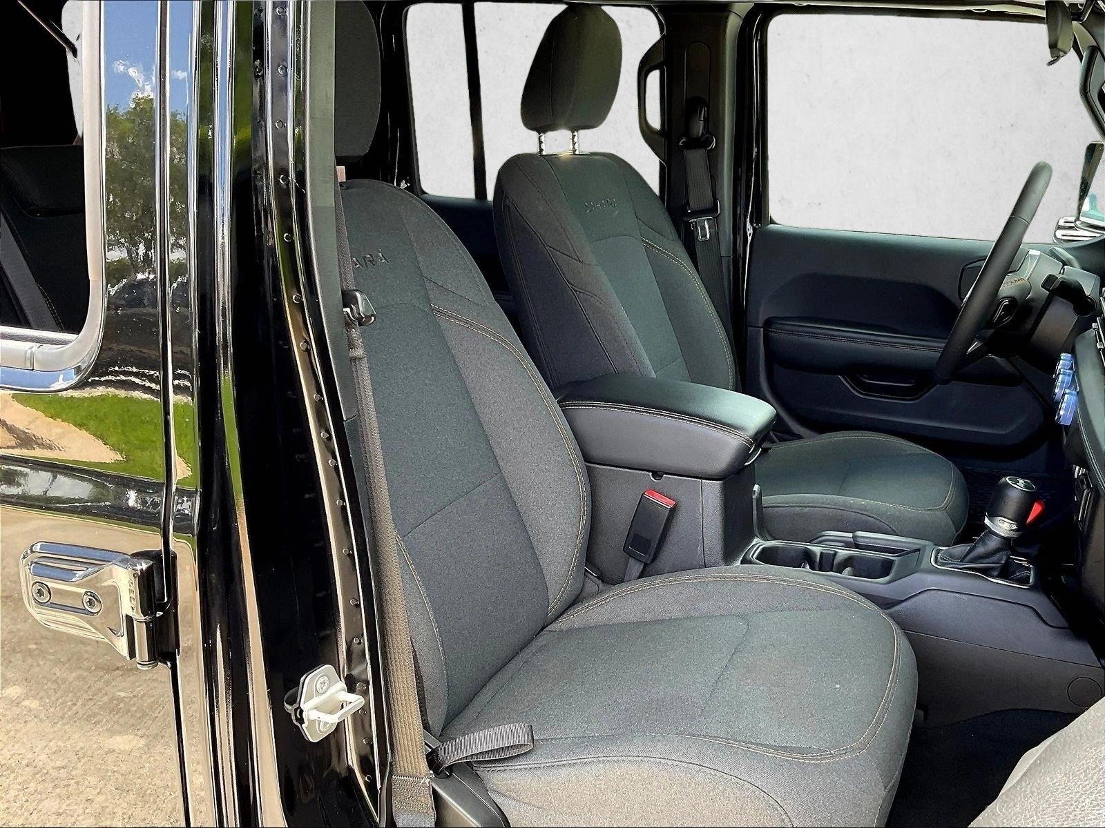 Used 2024 Black Clearcoat Jeep Sahara image 9