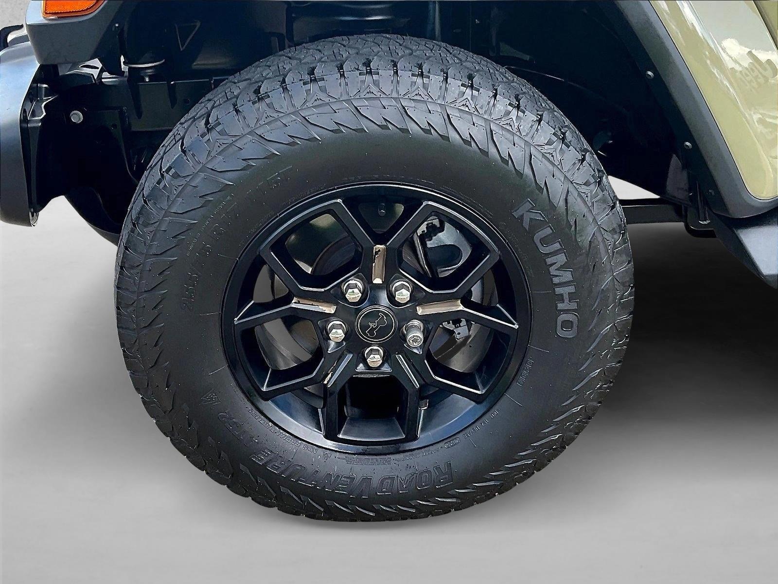 Used 2025 41 Jeep High Tide image 10