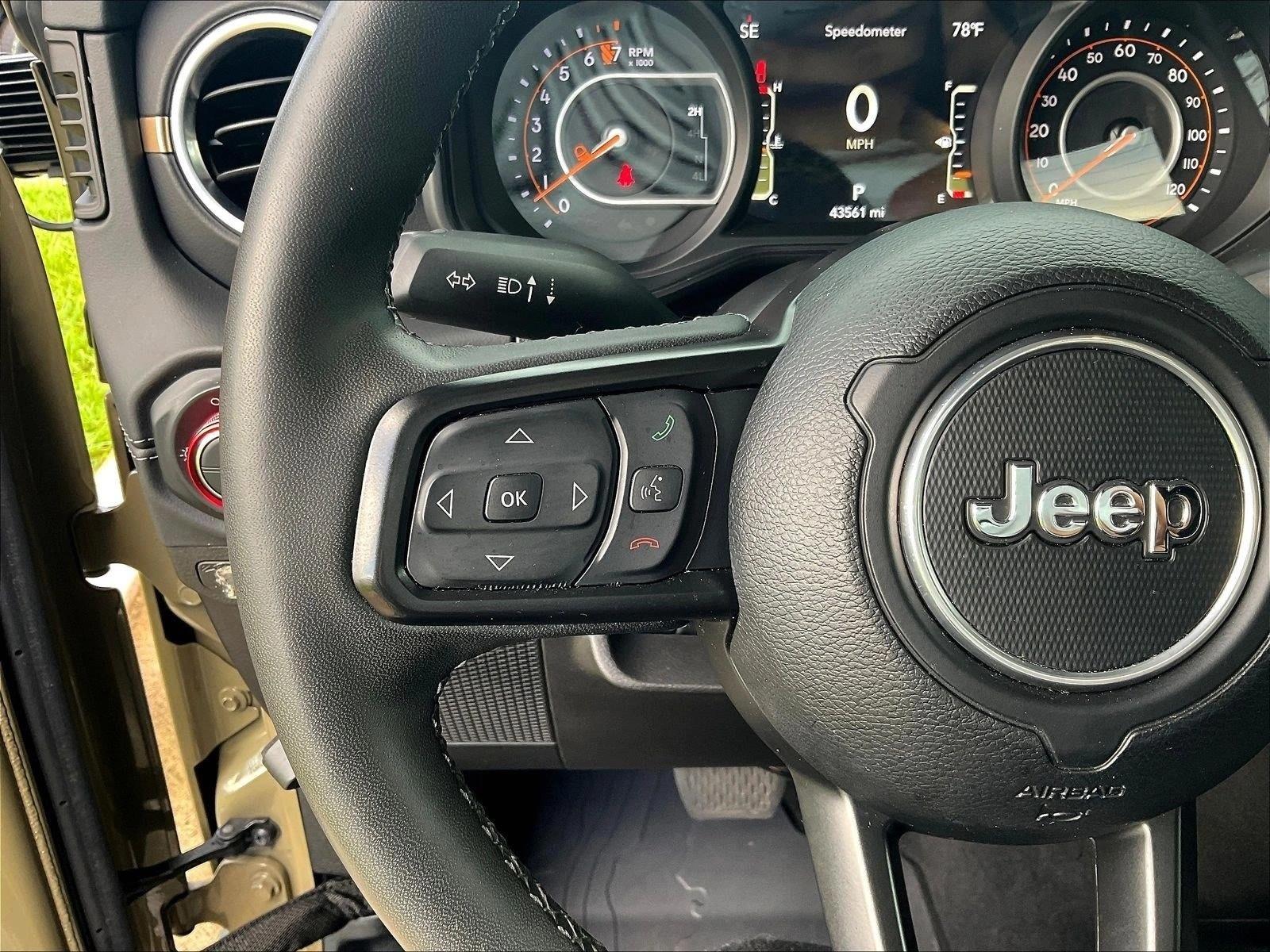 Used 2025 41 Jeep High Tide image 19