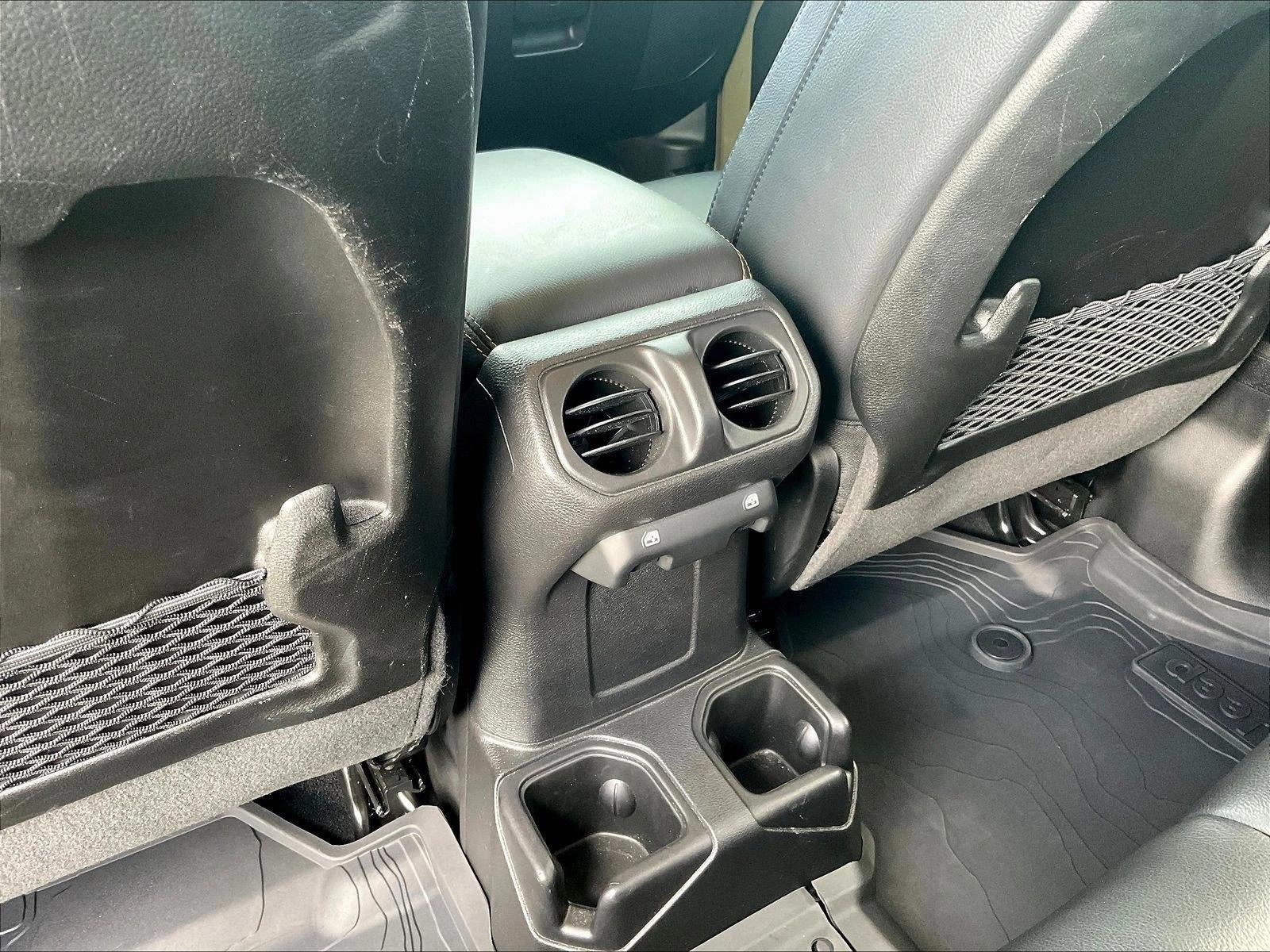 Used 2025 41 Jeep High Tide image 24