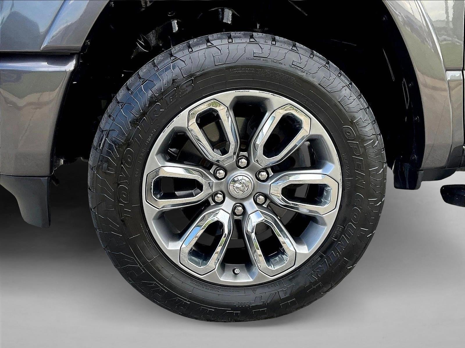 Used 2022 Granite Crystal Metallic Clearcoat Ram Laramie image 10