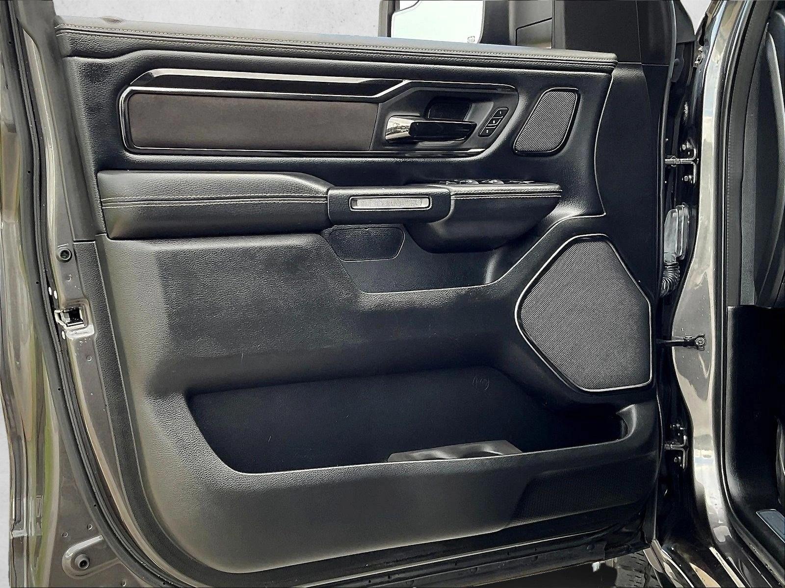 Used 2022 Granite Crystal Metallic Clearcoat Ram Laramie image 17