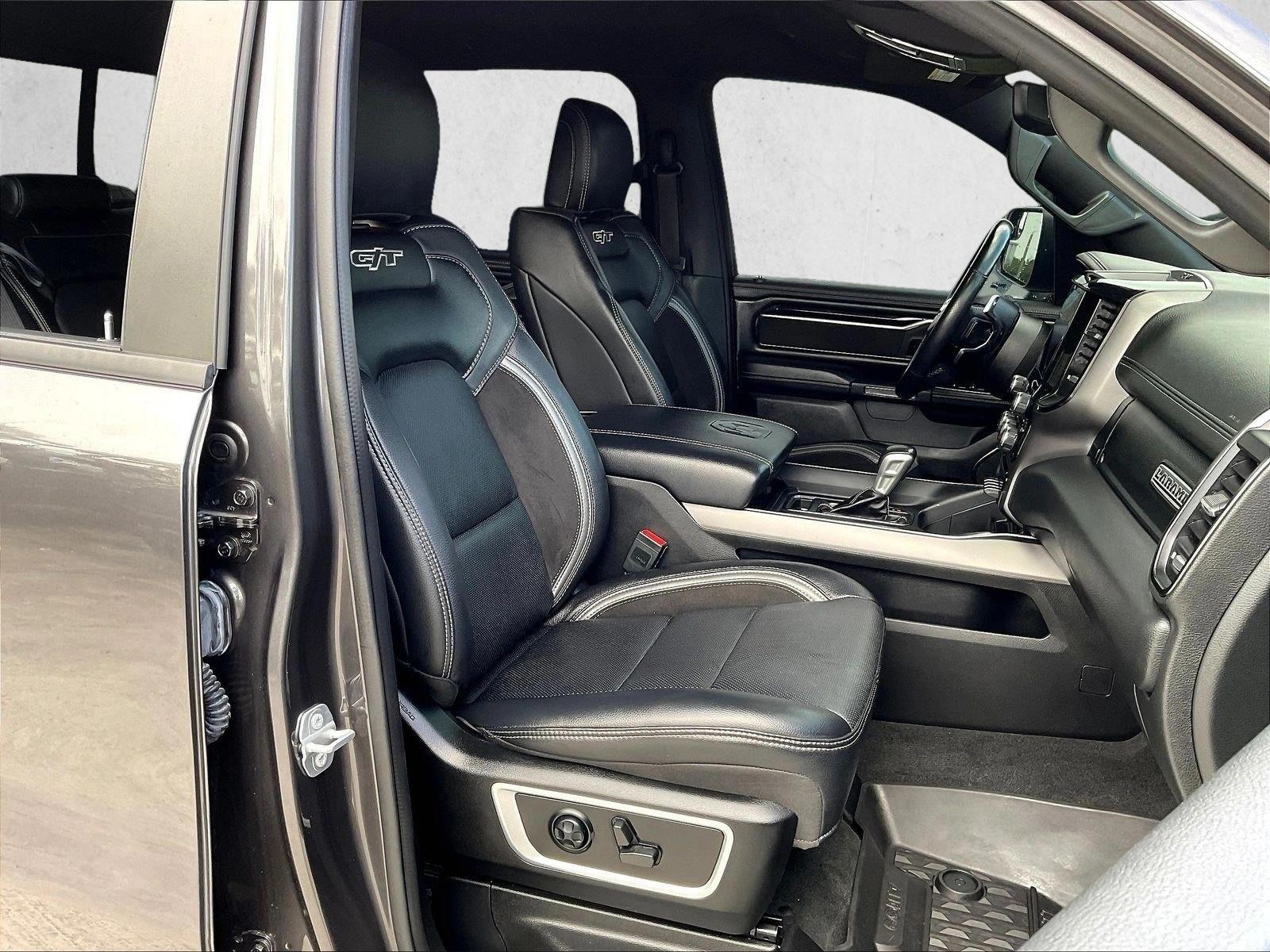 Used 2022 Granite Crystal Metallic Clearcoat Ram Laramie image 9
