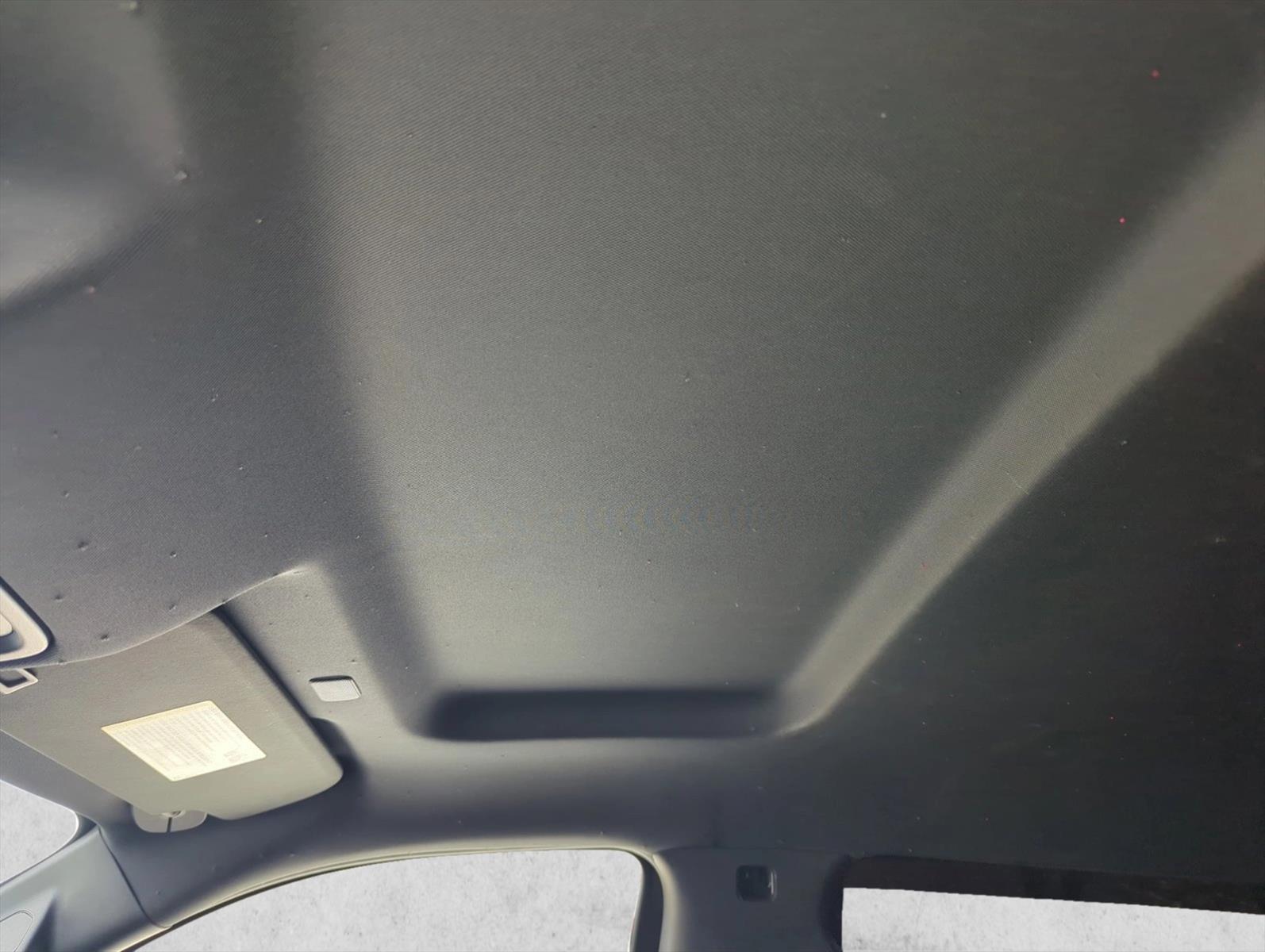 Used 2019 Blue CHEVROLET  image 13