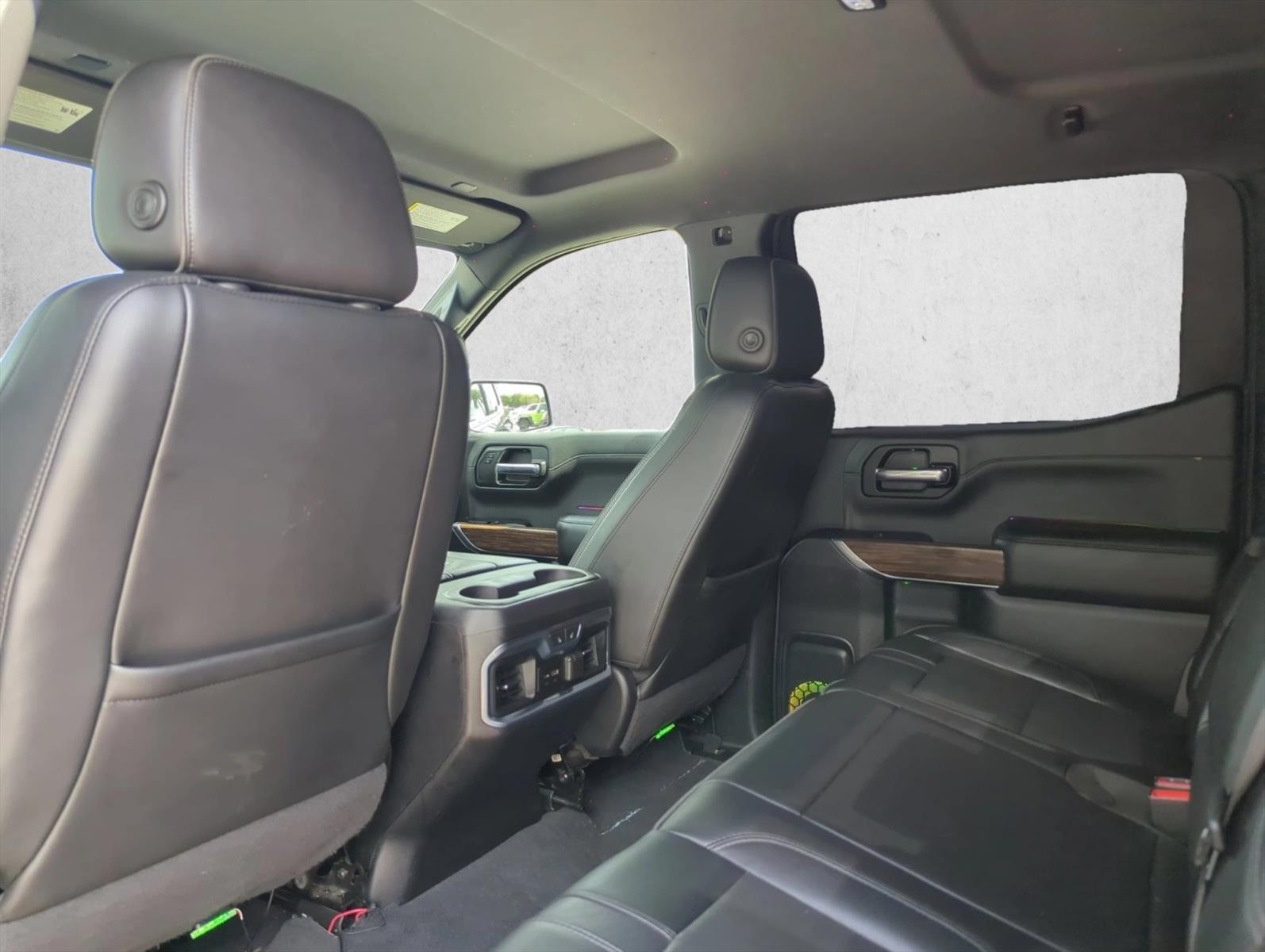 Used 2019 Blue CHEVROLET  image 16