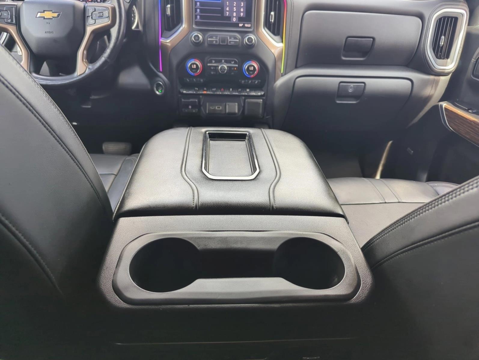 Used 2019 Blue CHEVROLET  image 17