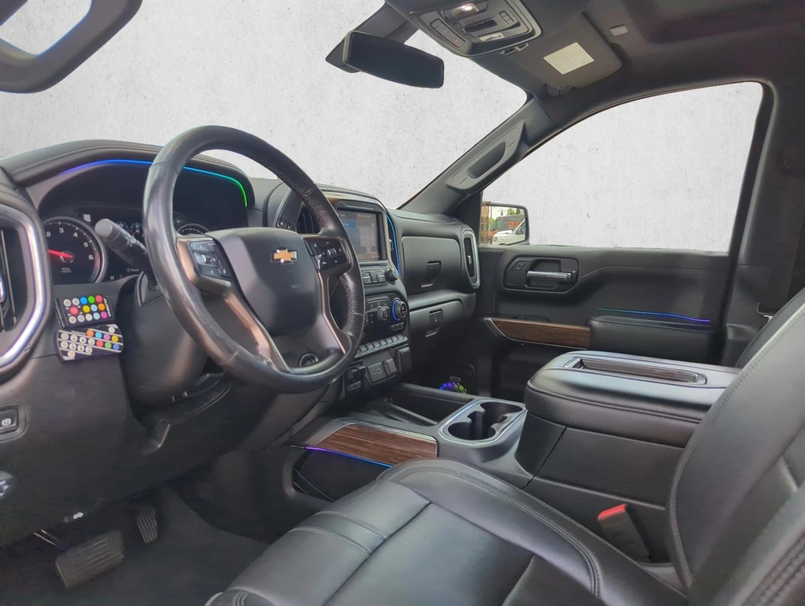Used 2019 Blue CHEVROLET  image 7