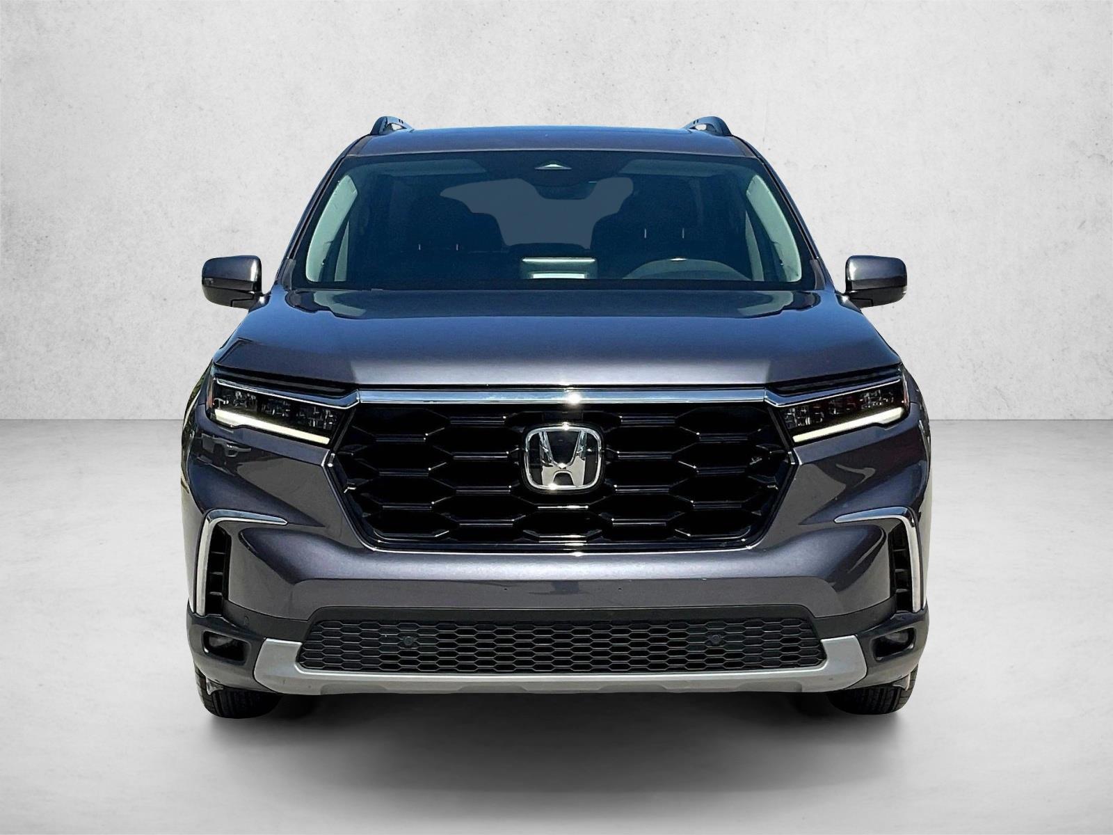 Used 2023 Modern Steel Metallic Honda Touring image 3
